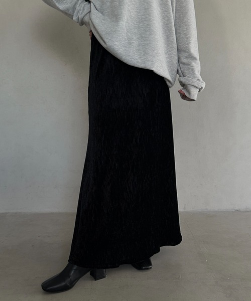 MYMOOD.(マイムード)の「ベロアフレアロングスカート(スカート・レディース・ブラック/ブラウン・FREE)」の3枚目の写真