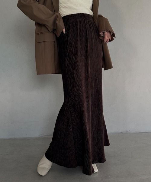 MYMOOD.(マイムード)の「ベロアフレアロングスカート(スカート・レディース・ブラック/ブラウン・FREE)」の11枚目の写真