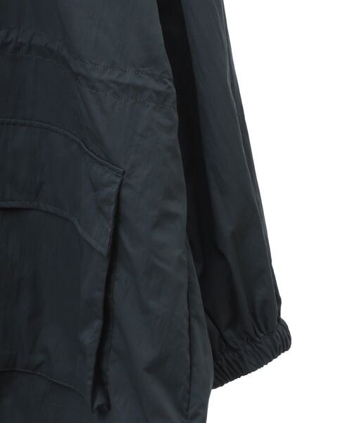 AMERICAN HOLIC（アメリカンホリック）の「撥水加工フード取り外しマウンテンパーカー（マウンテンパーカー・レディース・ライトグレー/チャコールグレー・L/M）」の13枚目の写真