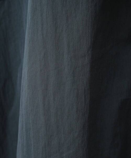 AMERICAN HOLIC（アメリカンホリック）の「撥水加工フード取り外しマウンテンパーカー（マウンテンパーカー・レディース・ライトグレー/チャコールグレー・L/M）」の10枚目の写真