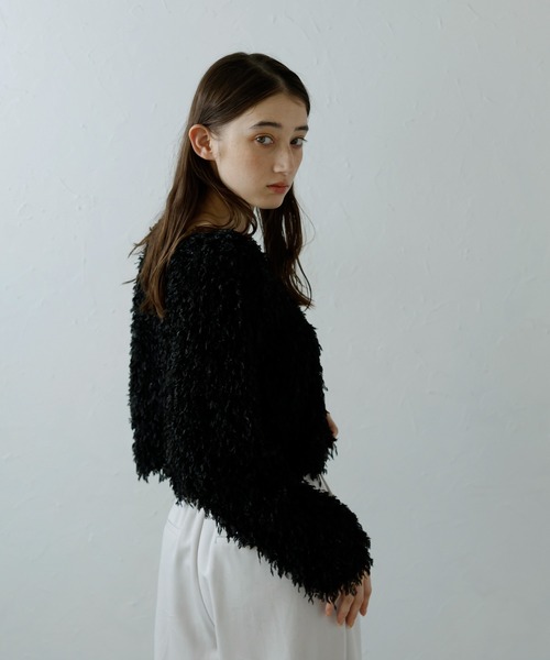 MINERTE(ミネルテ)の「【MINERTE】fringe long sleeve tops / フリンジロングスリーブトップス(Tシャツ/カットソー・レディース・アイボリー/ピンクベージュ/ブラック/ライトカーキ・FREE)」の3枚目の写真
