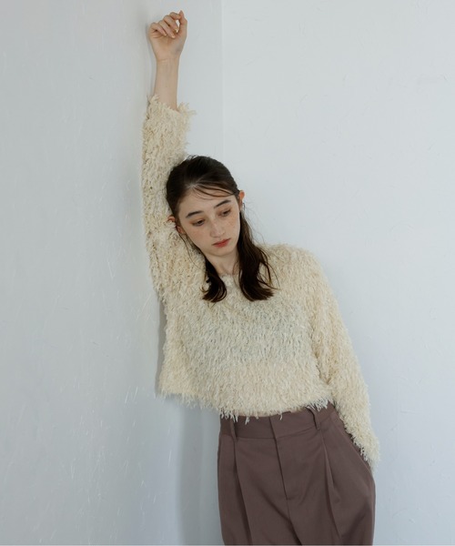 MINERTE(ミネルテ)の「【MINERTE】fringe long sleeve tops / フリンジロングスリーブトップス(Tシャツ/カットソー・レディース・アイボリー/ピンクベージュ/ブラック/ライトカーキ・FREE)」の5枚目の写真
