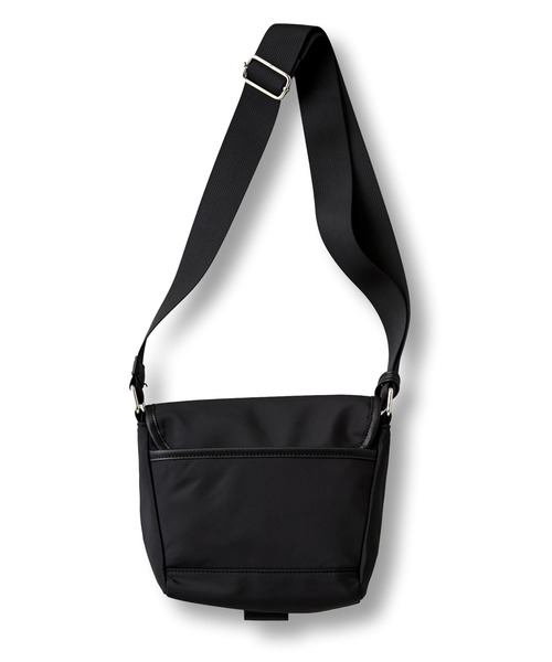 NO ID.（ノーアイディ）の「【NO ID.】Camera Bag / カメラ バッグ（ショルダーバッグ・メンズ・カーキ/ブラック・ONE SIZE）」の6枚目の写真