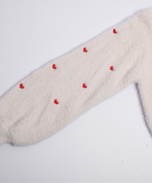 AMELY（エミリー）の「ハート刺繍 シャギーニットプルオーバー（ニット/セーター・レディース・ホワイト/ベージュ/ブラック・フリー）」の21枚目の写真