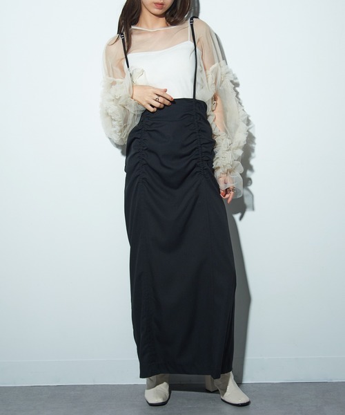 MAISON BREEZE reveur(メゾンブリーズレヴール)の「【MAISON BREEZE reveur】シャーリングサスペンダースカート trc(ワンピース・レディース・ブラック/チャコールグレー/ベージュ・FREE)」の3枚目の写真