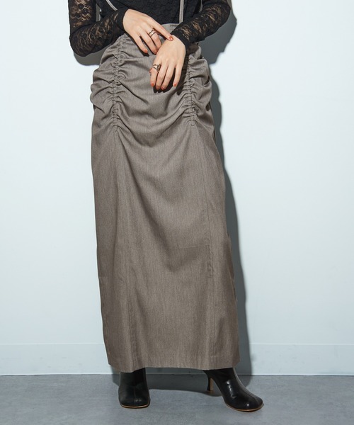 MAISON BREEZE reveur(メゾンブリーズレヴール)の「【MAISON BREEZE reveur】シャーリングサスペンダースカート trc(ワンピース・レディース・ブラック/チャコールグレー/ベージュ・FREE)」の5枚目の写真