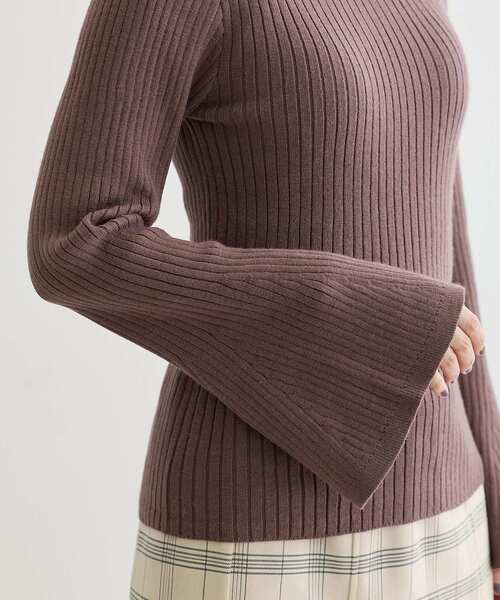 Green　Parks（グリーンパークス）の「・swing by ベルスリーブクルーリブニット（ニット/セーター・レディース・チャコールグレー/ブラック/オフホワイト/モカ・FREE）」の10枚目の写真