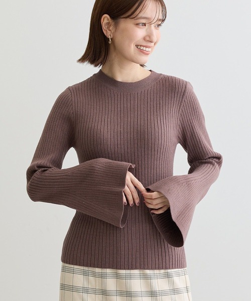 Green　Parks（グリーンパークス）の「・swing by ベルスリーブクルーリブニット（ニット/セーター・レディース・チャコールグレー/ブラック/オフホワイト/モカ・FREE）」の4枚目の写真