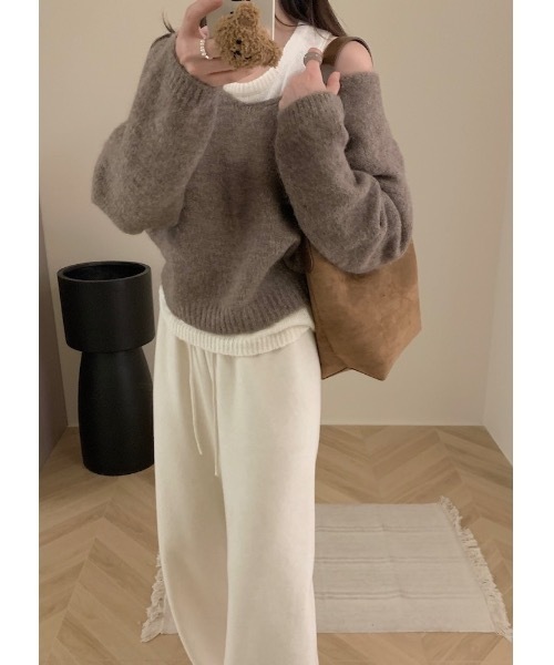 SALTMINT(ソルトミント)の「《韓国ファッション》2点セット Vネックアンゴラニットラウンドキャミソール(ニット/セーター・レディース・グレー/ベージュ・FREE)」の9枚目の写真