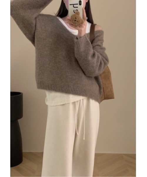 SALTMINT(ソルトミント)の「《韓国ファッション》2点セット Vネックアンゴラニットラウンドキャミソール(ニット/セーター・レディース・グレー/ベージュ・FREE)」の6枚目の写真
