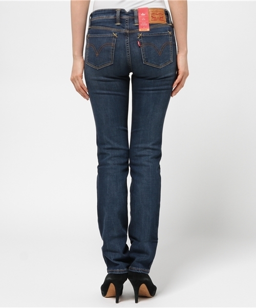 Levi's（リーバイス）の「712-アジアンスリム/ダークカラー/11oz ストレッチデニム（デニムパンツ・レディース・インディゴブルー・27inch/26inch/24inch/25inch/23inch/28inch）」の4枚目の写真