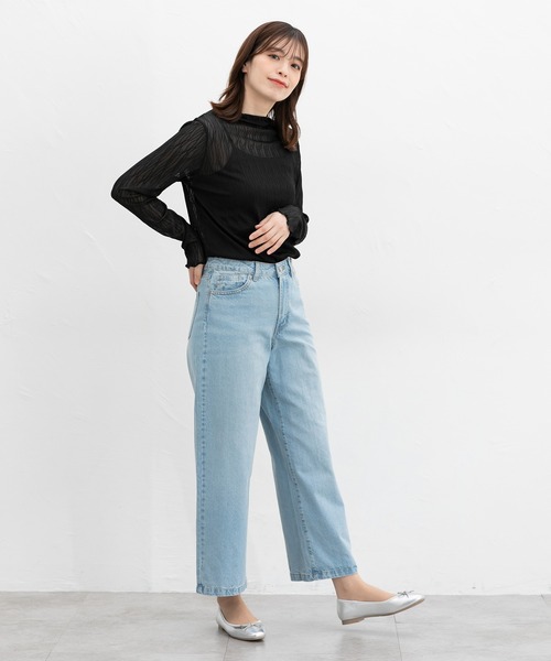 Honeys(ハニーズ)の「ジャカードハイネック(Tシャツ/カットソー・レディース・ホワイト/ブラック/グレイッシュベージュ/ライトグリーン・M/LL/L/3L/S)」の7枚目の写真