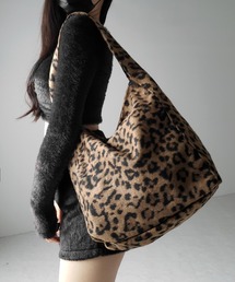 me+em select（ミームセレクト）の「【 ２color 】レオパードワンハンドルショルダートートバッグ ／ leopard onehandle shoulder tote bag（ショルダーバッグ）」