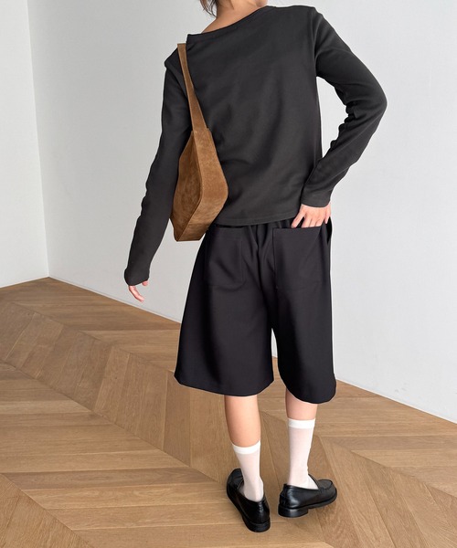 CANAL JEAN（キャナルジーン）の「HARING　ヴィンテージコットンヘンリーロングTシャツ（Tシャツ/カットソー・レディース・ネイビー/ホワイト/グレー/ブラウン/チャコールグレー・ONE SIZE）」の15枚目の写真