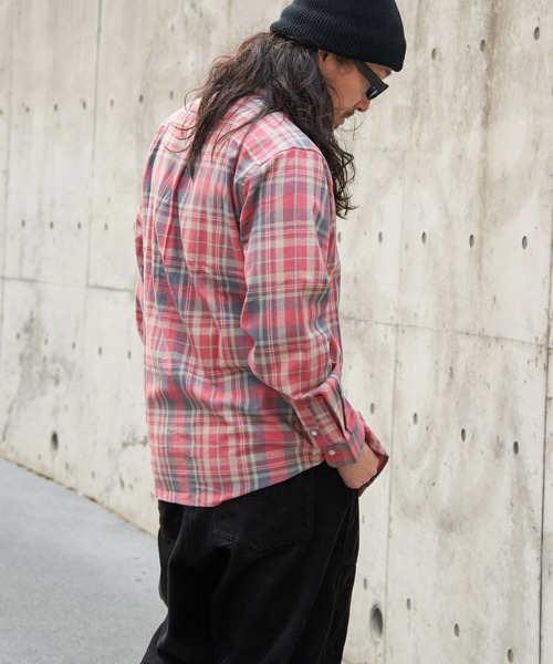 VENCEEXCHANGE（ヴァンスエクスチェンジ）の「U.S COTTON チェックシャツ（シャツ/ブラウス・メンズ・ブラック/ピンク/ブルー系/カーキ/レッド系・M/L）」の17枚目の写真