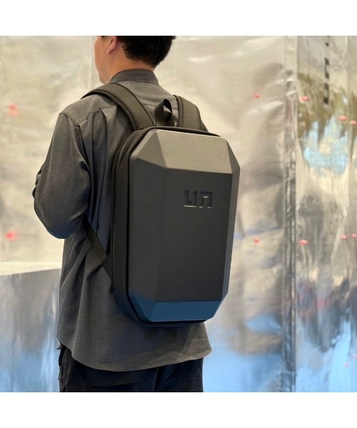 UNITED NUDE(ユナイテッドヌード)の「Stealth Backpack L(バックパック/リュック・メンズ・ブラック・LARGE)」の12枚目の写真