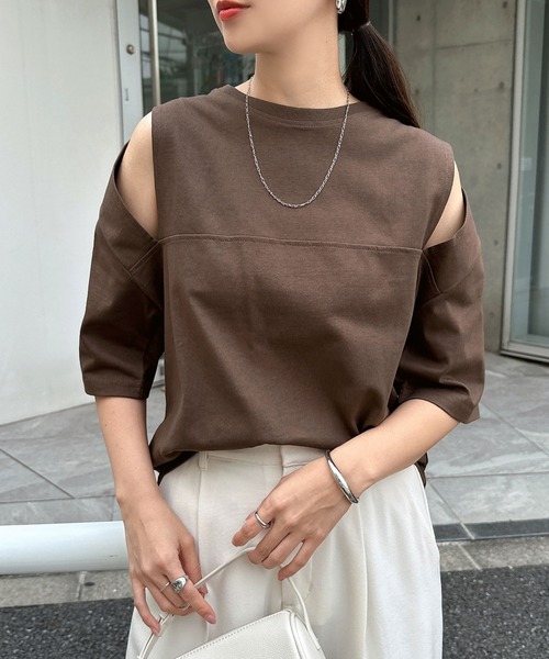 汗染み防止カットアウトデザインTシャツ