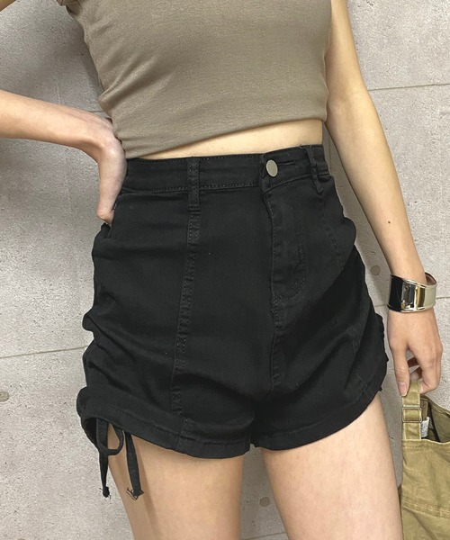 NANEA(ナネア)の「サイドシャーリングデニムショートパンツ(デニムパンツ・レディース・ブルー/チャコールグレー/ブラック・SMALL/MEDIUM/LARGE/X-LARGE)」の11枚目の写真