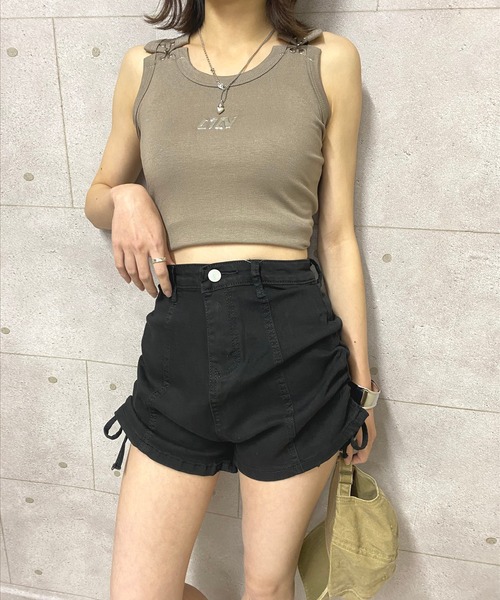NANEA(ナネア)の「サイドシャーリングデニムショートパンツ(デニムパンツ・レディース・ブルー/チャコールグレー/ブラック・SMALL/MEDIUM/LARGE/X-LARGE)」の13枚目の写真