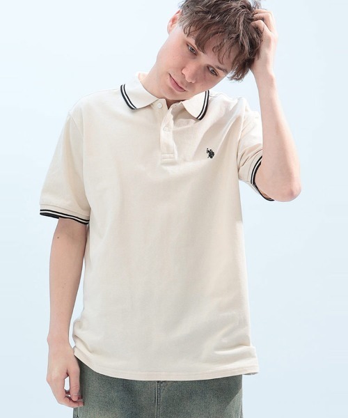 U.S. POLO ASSN.(ユーエスポロアッスン)の「U.S. POLO ASSN. 鹿の子 ライン 半袖 ポロシャツ PLM42114(ポロシャツ・メンズ・アイボリー/ネイビー/ブラック×ホワイト/ブラック×ゴールド/ダークブラウン/グリーン・M/L/LL)」の2枚目の写真