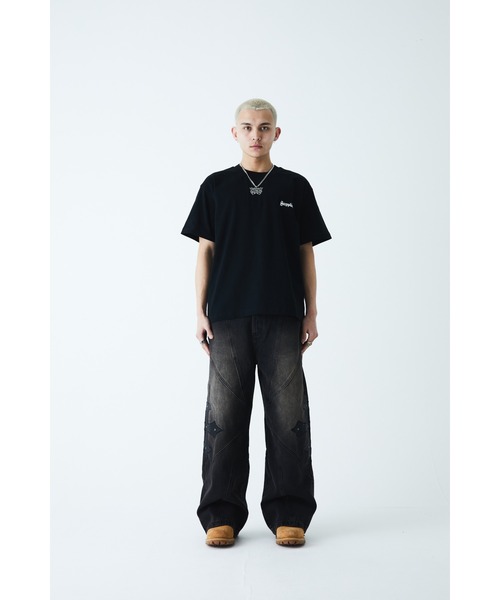SUPPLIER(サプライヤー)の「ティーシャツ|2-Tone Rhinestone Cross Tee|SUPPLIER(Tシャツ/カットソー・メンズ・ホワイト/ブラック/ベージュ・XXL/S/M/L/XL)」の5枚目の写真