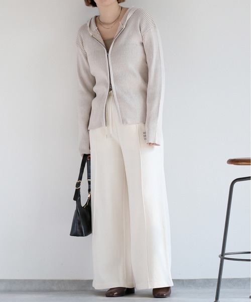 cepo(セポ)の「〈セットアップ対応〉16/10 ワンポイントロゴ裏毛ワイドスウェットパンツ(スウェットパンツ・レディース・チャコール/オフホワイト・M)」の21枚目の写真