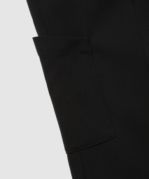 DAIRIKU(ダイリク)の「Tailored Hem Layered Wool Slacks(スラックス・メンズ・ブラック・29)」の6枚目の写真