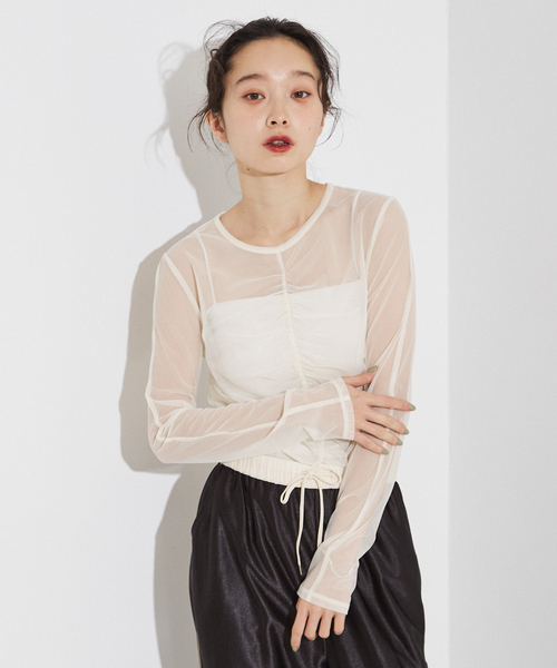 NOMINE（ノミネ）の「フロントシャーリング シアー ロンT（Tシャツ/カットソー・レディース・グレー/ブルー/アイボリー/ブラック・フリー）」の2枚目の写真