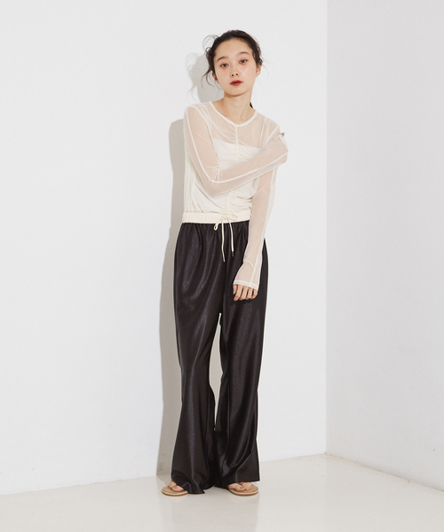 NOMINE（ノミネ）の「フロントシャーリング シアー ロンT（Tシャツ/カットソー・レディース・グレー/ブルー/アイボリー/ブラック・フリー）」の5枚目の写真