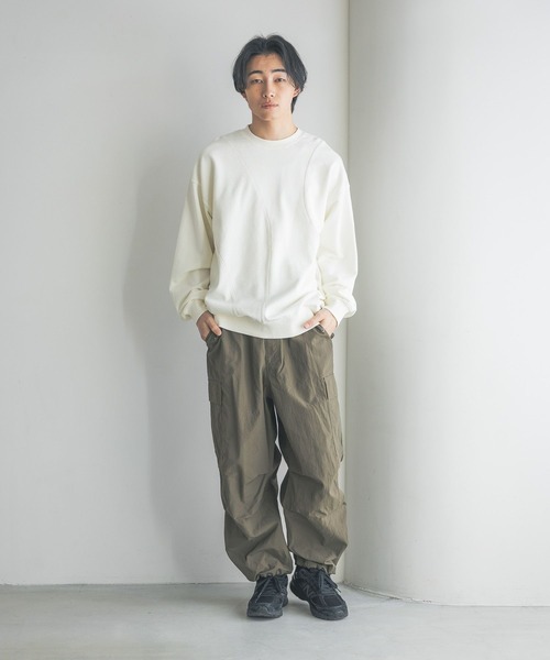 LOWRYS FARM（ローリーズファーム）の「ナイロンワイドカーゴパンツ　327281（カーゴパンツ・メンズ・カーキ/グレー/ブラック・MEDIUM/LARGE）」の17枚目の写真