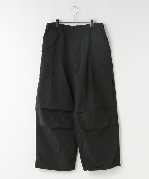 LOWRYS FARM（ローリーズファーム）の「ナイロンワイドカーゴパンツ　327281（カーゴパンツ・メンズ・カーキ/グレー/ブラック・MEDIUM/LARGE）」の5枚目の写真