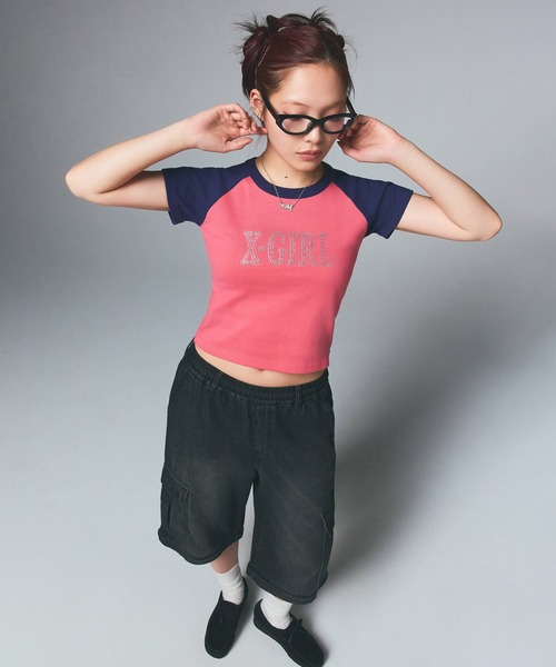 最安値❤︎　Mサイズ　90 Logo Girl Cropped Tee　黒ピンク セール】RHINESTONE ROMAN TYPE LOGO RAGLAN S/S BABY TEE（T