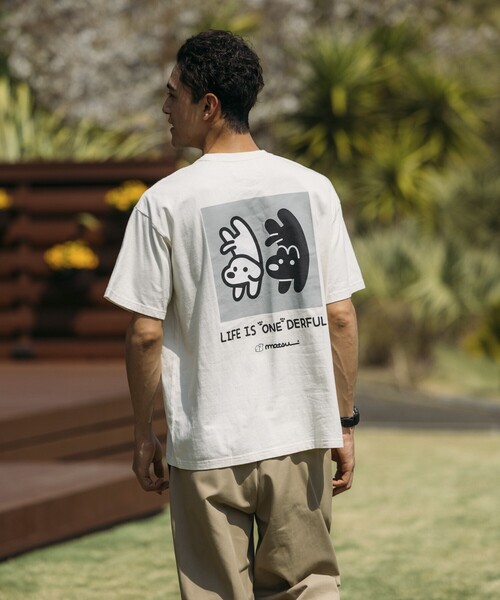 FREAK'S STORE(フリークスストア)の「matsui×FREAK'S STORE/マツイ×フリークスストア matsui×FREAK'S STORE/マツイ×フリークスストア 別注「さかだち」バックプリント クルーネック半袖Tシャツ(Tシャツ/カットソー・メンズ・オフホワイト/アッシュグレー/スミクロ・SMALL/MEDIUM/LARGE)」の6枚目の写真