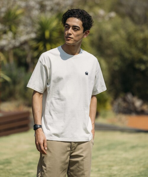 FREAK'S STORE(フリークスストア)の「matsui×FREAK'S STORE/マツイ×フリークスストア matsui×FREAK'S STORE/マツイ×フリークスストア 別注「さかだち」バックプリント クルーネック半袖Tシャツ(Tシャツ/カットソー・メンズ・オフホワイト/アッシュグレー/スミクロ・SMALL/MEDIUM/LARGE)」の8枚目の写真