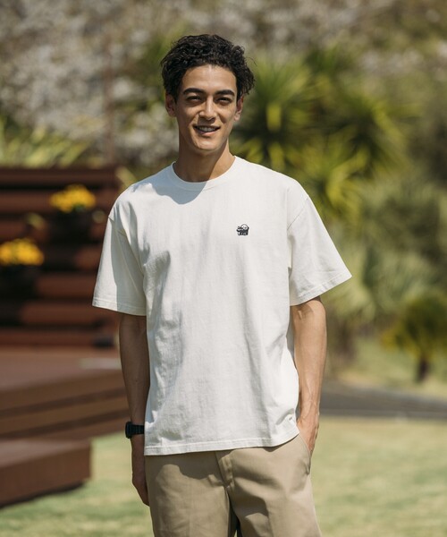 FREAK'S STORE(フリークスストア)の「matsui×FREAK'S STORE/マツイ×フリークスストア matsui×FREAK'S STORE/マツイ×フリークスストア 別注「さかだち」バックプリント クルーネック半袖Tシャツ(Tシャツ/カットソー・メンズ・オフホワイト/アッシュグレー/スミクロ・SMALL/MEDIUM/LARGE)」の21枚目の写真