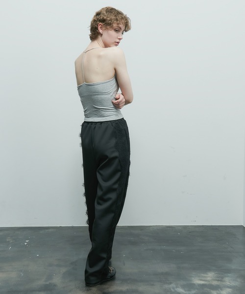 uyu.（ウユ）の「カップ付きT字ストラップデザインキャミソール（キャミソール・レディース・ドット/レッド/ブラック/ホワイト/グレー/グリーン・FREE）」の14枚目の写真