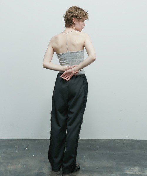 uyu.（ウユ）の「カップ付きT字ストラップデザインキャミソール（キャミソール・レディース・ドット/レッド/ブラック/ホワイト/グレー/グリーン・FREE）」の15枚目の写真