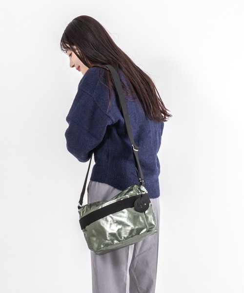 Jack Gomme(ジャックゴム)の「【JACK GOMME/ジャックゴム】ショルダーバッグ メッセンジャーバッグ RIGA(ショルダーバッグ・レディース・ブラック/ホワイト/カーキ/ゴールド/アイボリー/ブルー/ガンメタ/ブラウン/パープル・FREE)」の10枚目の写真