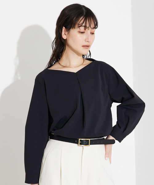 qualite（カリテ）の「2WAYストレッチタックブラウス/オフィスカジュアル（シャツ/ブラウス・レディース・ブラック/オフホワイト・フリー）」の2枚目の写真