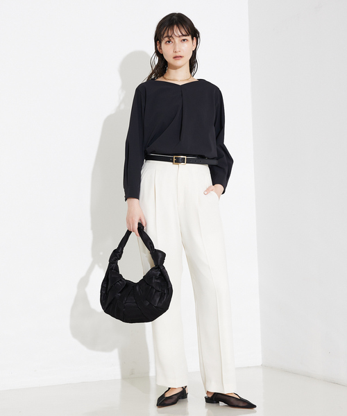 qualite（カリテ）の「2WAYストレッチタックブラウス/オフィスカジュアル（シャツ/ブラウス・レディース・ブラック/オフホワイト・フリー）」の12枚目の写真