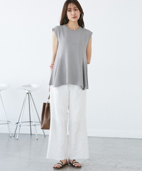 ROPE' PICNIC（ロペピクニック）の「【洗濯機OK・アンチピリング】八方映えニット ペプラムニットプルオーバー（ニット/セーター・レディース・ブラック/ブラウン/グレー/ブルー系その他4・38）」の10枚目の写真