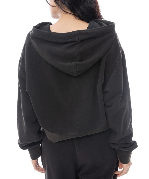 RVCA(ルーカ)の「RVCA レディース RVCA CROPPED ZIP HOODIE パーカー 【2025年春夏モデル】/ルーカセットアップ対応ジップアップショート丈フードパーカー(パーカー・レディース・ホワイト系その他/ブラック・MEDIUM/SMALL)」の5枚目の写真