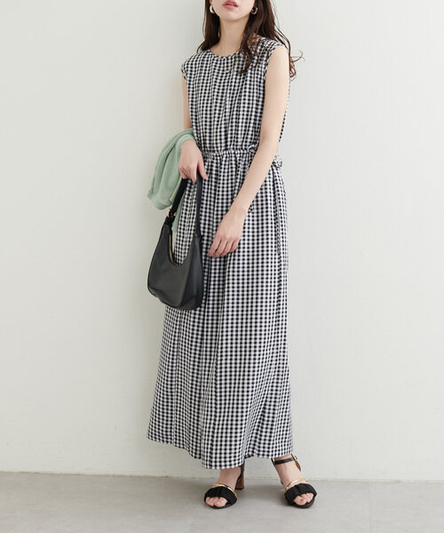 natural couture（ナチュラルクチュール）の「【WEB限定】バックシャーリングロンパース（その他パンツ・レディース・グレイッシュベージュ/チャコールグレー/その他1・FREE）」の5枚目の写真