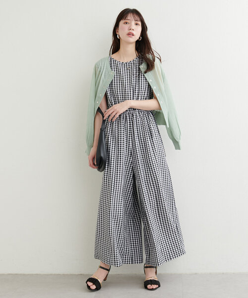 natural couture（ナチュラルクチュール）の「【WEB限定】バックシャーリングロンパース（その他パンツ・レディース・グレイッシュベージュ/チャコールグレー/その他1・FREE）」の4枚目の写真