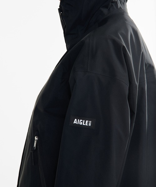 AIGLE(エーグル)の「GORE-TEX ゴアテックス 防風 撥水 防水 透湿 3レイヤー ショートフーデッドジャケット(マウンテンパーカー・レディース・オフホワイト/ブラック・40/38/36)」の5枚目の写真