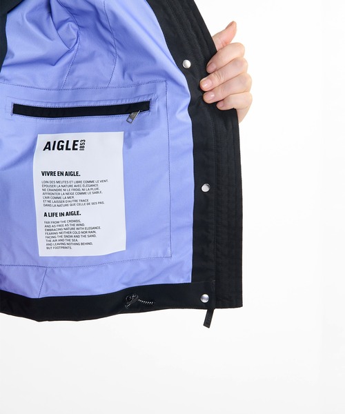 AIGLE(エーグル)の「GORE-TEX ゴアテックス 防風 撥水 防水 透湿 3レイヤー ショートフーデッドジャケット(マウンテンパーカー・レディース・オフホワイト/ブラック・40/38/36)」の6枚目の写真