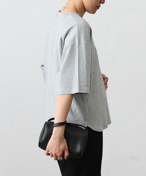 COLONY 2139(コロニートゥーワンスリーナイン)の「スマートラウンド半袖ロゴTシャツBEKIND(Tシャツ/カットソー・レディース・グレー/イエロー/ブラック/ホワイト/ブラウン・FREE)」の17枚目の写真