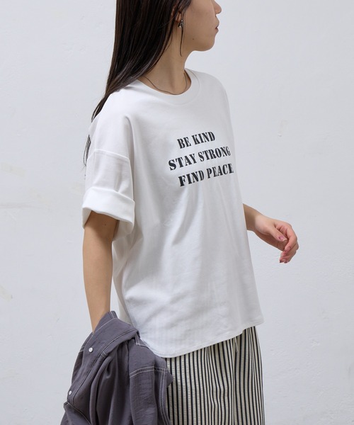 COLONY 2139(コロニートゥーワンスリーナイン)の「スマートラウンド半袖ロゴTシャツBEKIND(Tシャツ/カットソー・レディース・グレー/イエロー/ブラック/ホワイト/ブラウン・FREE)」の8枚目の写真