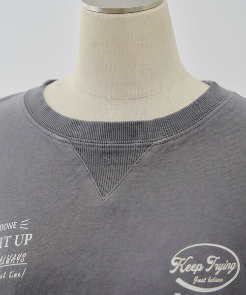 Another Branch olive des olive(アナザーブランチオリーブデオリーブ)の「裾ドロストロゴデザインプルオーバー(Tシャツ/カットソー・レディース・チャコールグレー/ピンク/ブルー/オフホワイト・FREE)」の8枚目の写真
