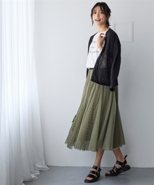 nissen（ニッセン）の「綿混うすカルⅤネックゆるシルエットカーディガン（UVカット・吸汗速乾・抗菌防臭・毛玉防止）＜大きいサイズ有＞（カーディガン/ボレロ・レディース・ブラック/オフホワイト/ネイビー/ラベンダー/イエロー・L～LL/S～Ｍ）」の10枚目の写真